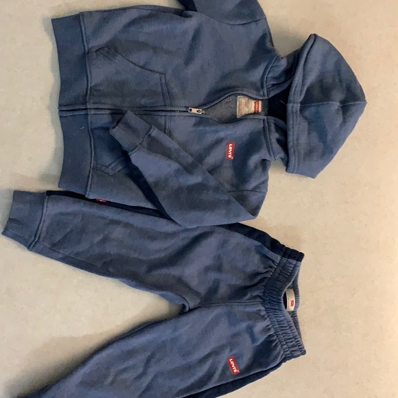 Levi’s Sweatsuit